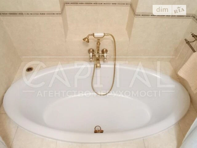 Sale of 3-room apartment 130 sq. m. on Predslavynska Street 31/11 •