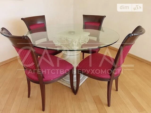 Sale of 3-room apartment 130 sq. m. on Predslavynska Street 31/11 •