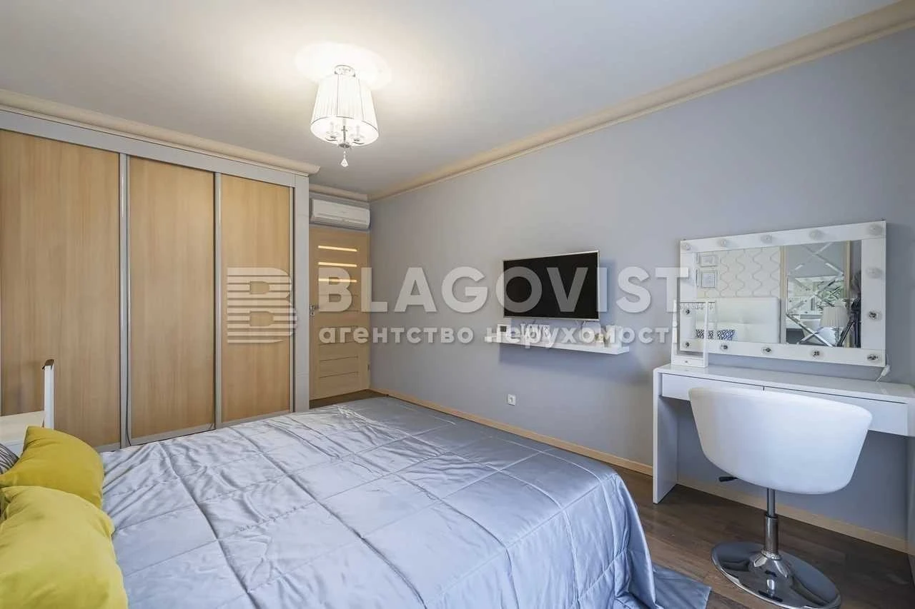 3-room apartment for sale 91.3 m², Urlivska St., 24