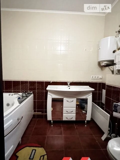 Sale of 2-room apartment 99.7 sq. m on Mykoly Bazhana Avenue 1M • I