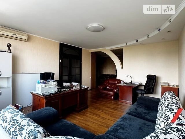 Sale of 2-room apartment 99.7 sq. m on Mykoly Bazhana Avenue 1M • I