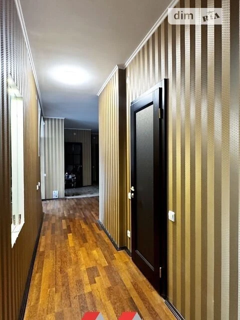 Sale of 2-room apartment 99.7 sq. m on Mykoly Bazhana Avenue 1M • I