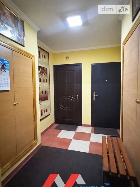 Sale of 2-room apartment 99.7 sq. m on Mykoly Bazhana Avenue 1M • I