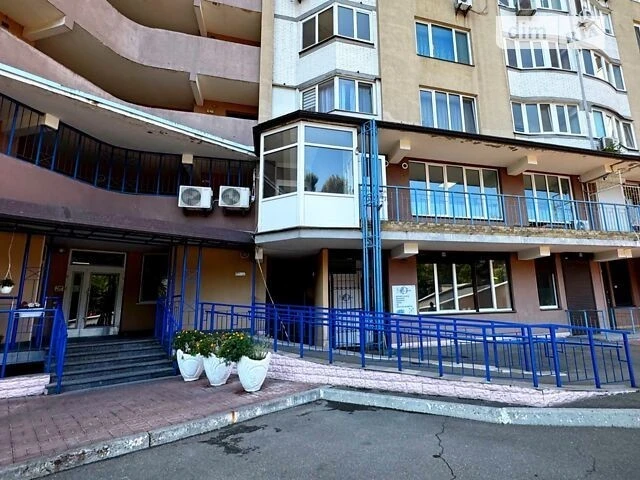Sale of 2-room apartment 99.7 sq. m on Mykoly Bazhana Avenue 1M • I
