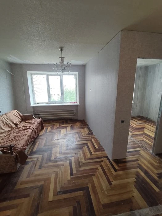 Продам 2х комнатную квартиру по улице