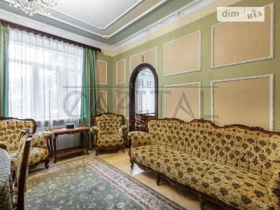 Sale of 4-room apartment 111 sq. m. on Mykola Mikhnovsky Blvd. 7 •