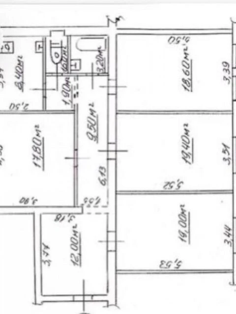 Sale of 4-room apartment 111 sq. m. on Mykola Mikhnovsky Blvd. 7 •
