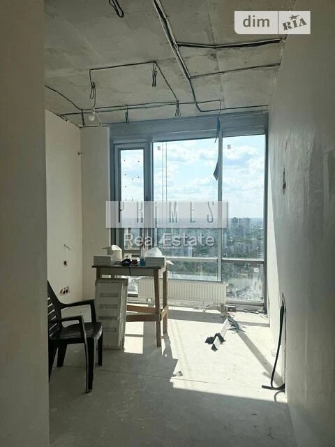Sale of 3-room apartment 92 sq. m on Akademika Zabolotnogo St. 1