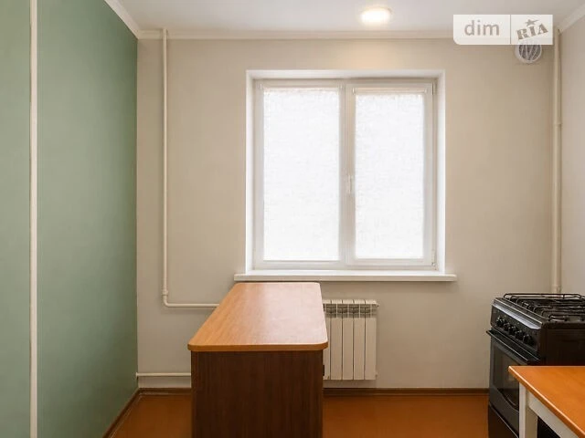 Sale of 3-room apartment 69.2 sq. m. on Mykola Zakrevskoho St. 31