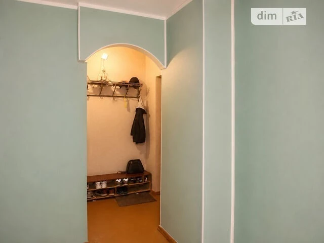 Sale of 3-room apartment 69.2 sq. m. on Mykola Zakrevskoho St. 31
