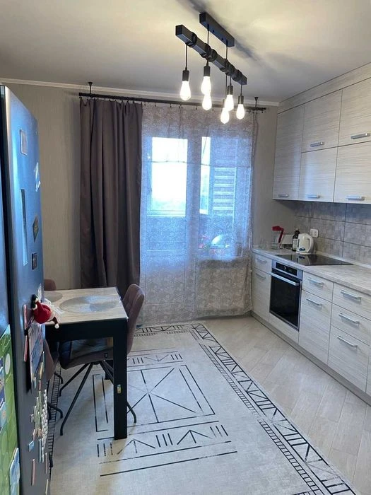 Donetsa 2 B, two-room apartment for sale