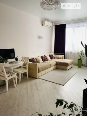 Продаж 1к квартири 67 кв. м на вул. Генерала Шаповала 2 • ID