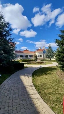 Особняк уровня private estate в Совиньоне. Вид на море, спа