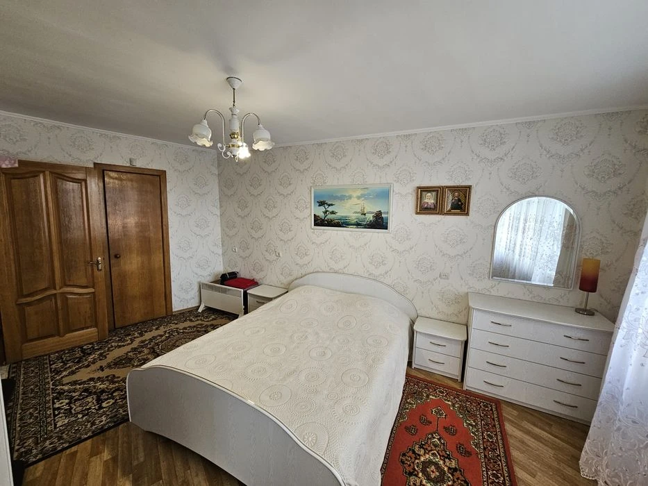 Продам 4х ком.квартиру с евроремонтом на ж/м Западном