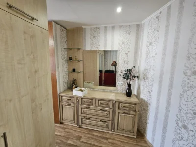 Продам 4х ком.квартиру с евроремонтом на ж/м Западном