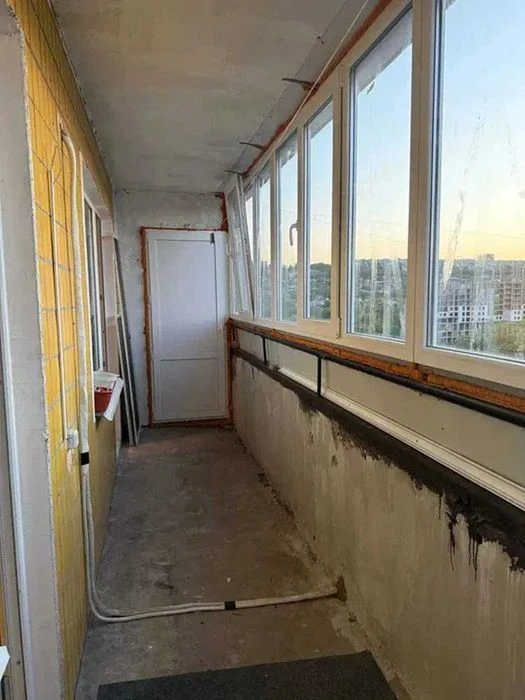 Продам просторную 1 комнатную квартиру 41 кв.м. на Б. Славы