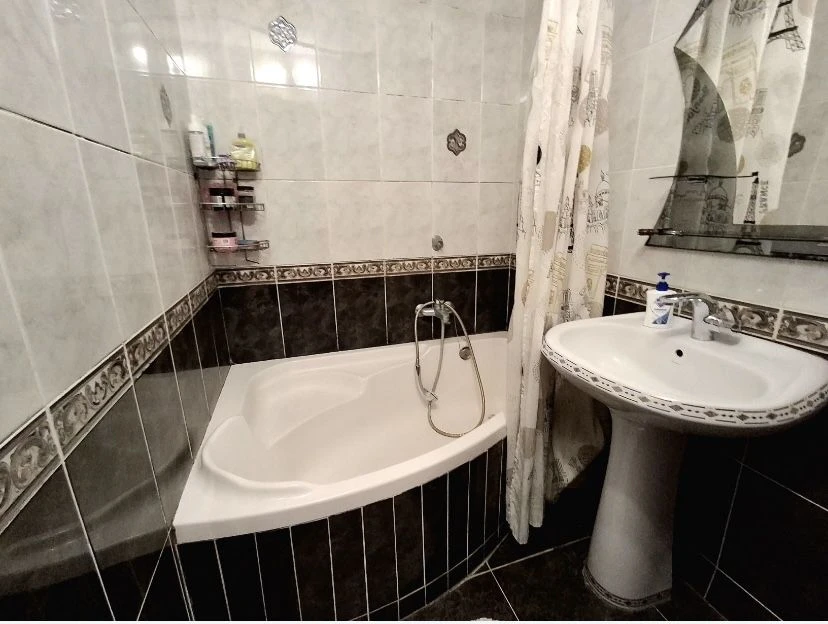 Продаж 3 кімнатної квартири від ВЛАСНИКА, ПЗР район, вул. Кв