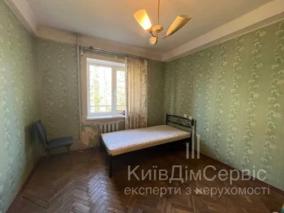 Продаж 2 кімнатної квартири ПІД РЕМОНТ Шамо 20/1 метро Лівоб