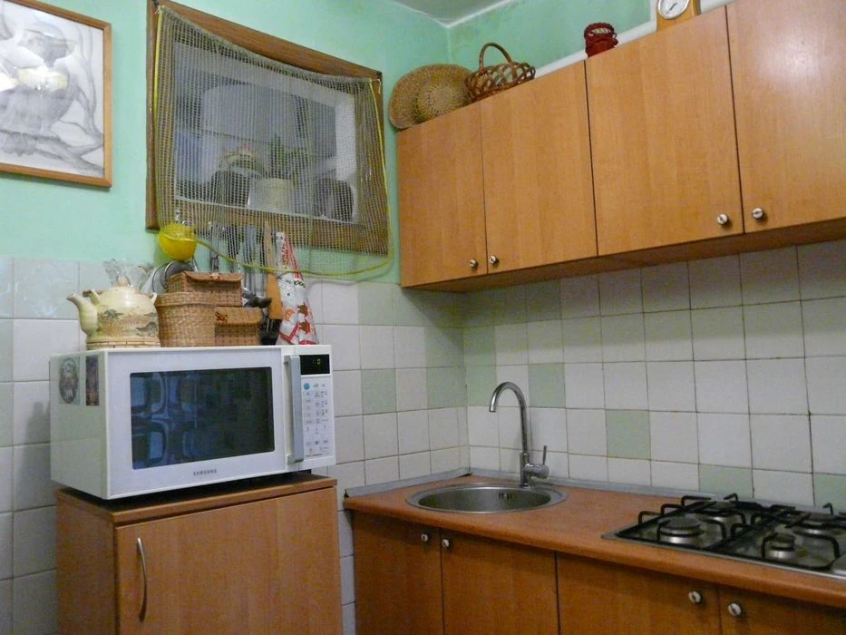 2-room apartment, Nauky Avenue