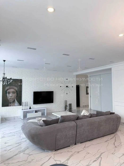 No % sale of a luxurious 3-room apartment in the residential complex "Boulevard Fo"