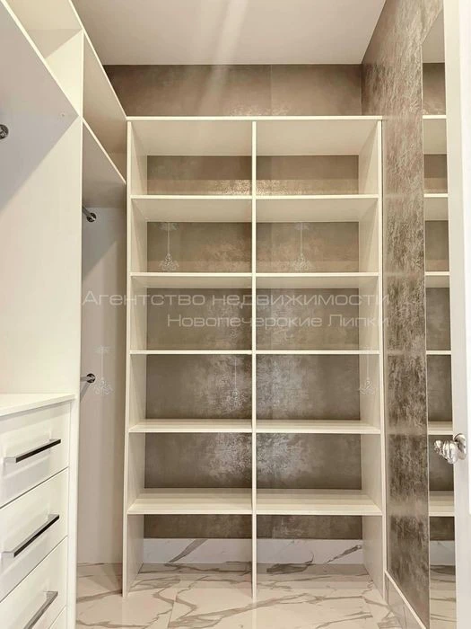 No % sale of a luxurious 3-room apartment in the residential complex "Boulevard Fo"
