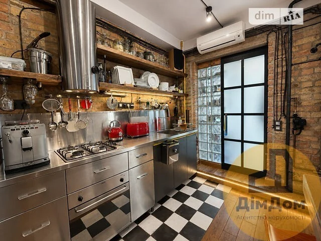 Sale of 2-room apartment 49.5 sq. m. on Velyka Vasylkivska 1 st.