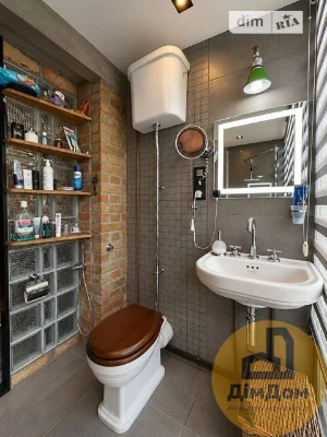 Sale of 2-room apartment 49.5 sq. m. on Velyka Vasylkivska 1 st.