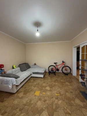 Продам 3-комн квартиру на Крымской, пос. Котовского.