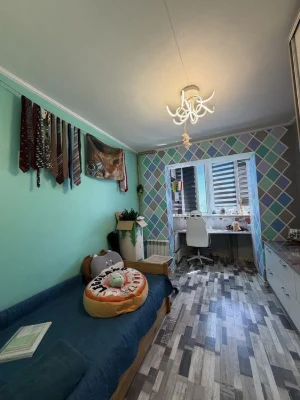Продам 3-комн квартиру на Крымской, пос. Котовского.