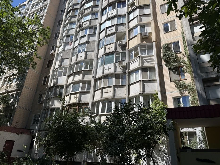 Продам 3-комн квартиру на Крымской, пос. Котовского.
