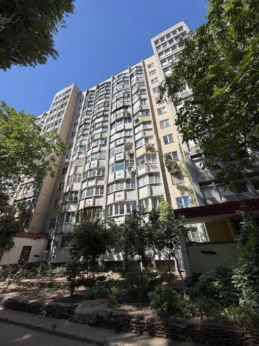 Продам 3-комн квартиру на Крымской, пос. Котовского.