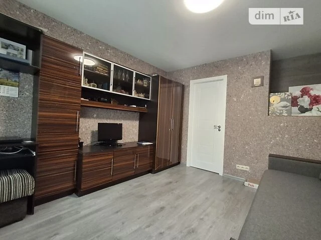 Room for sale 16.6 sq. m on Vidradnyi Avenue 32A • ID 34160