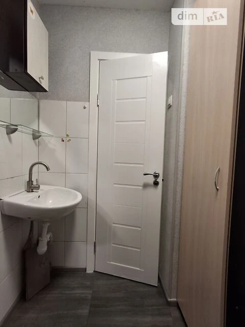 Room for sale 16.6 sq. m on Vidradnyi Avenue 32A • ID 34160