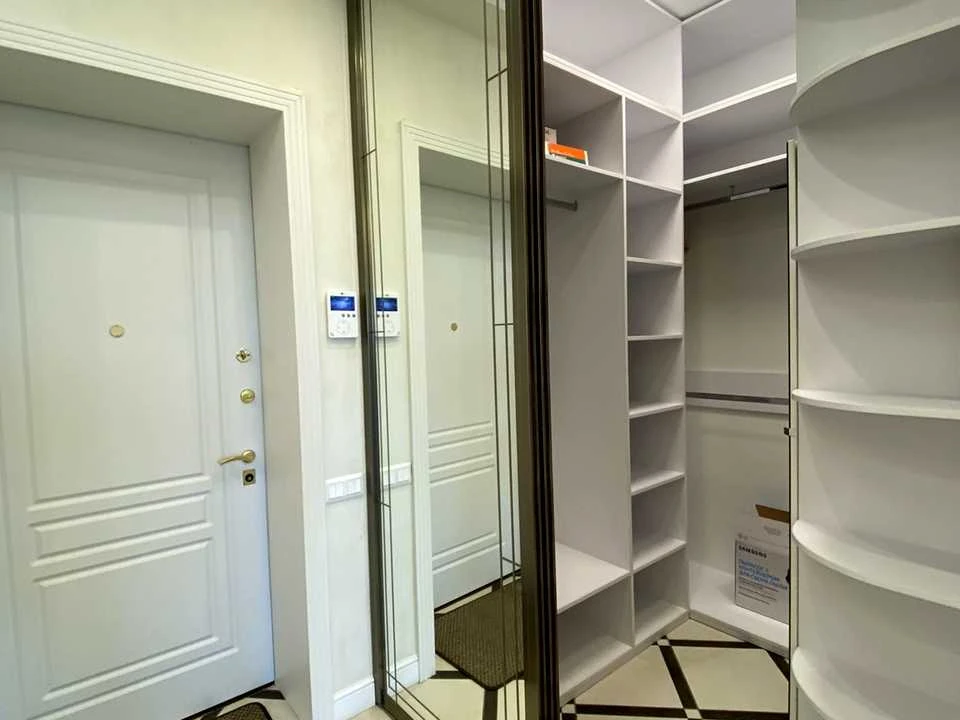 Apartment. Kyiv, Klovsky Uzviz