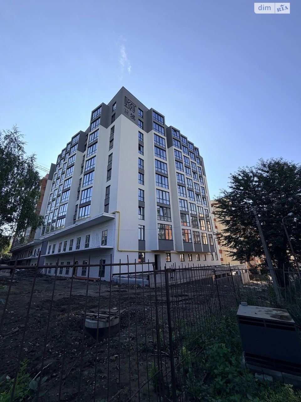 Продаж Квартира Озерна