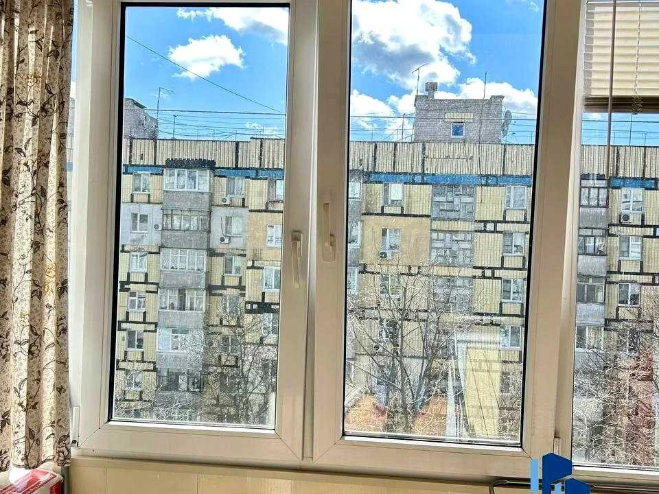 Apartment. Dnipro, Topolya-2 residential area, st.