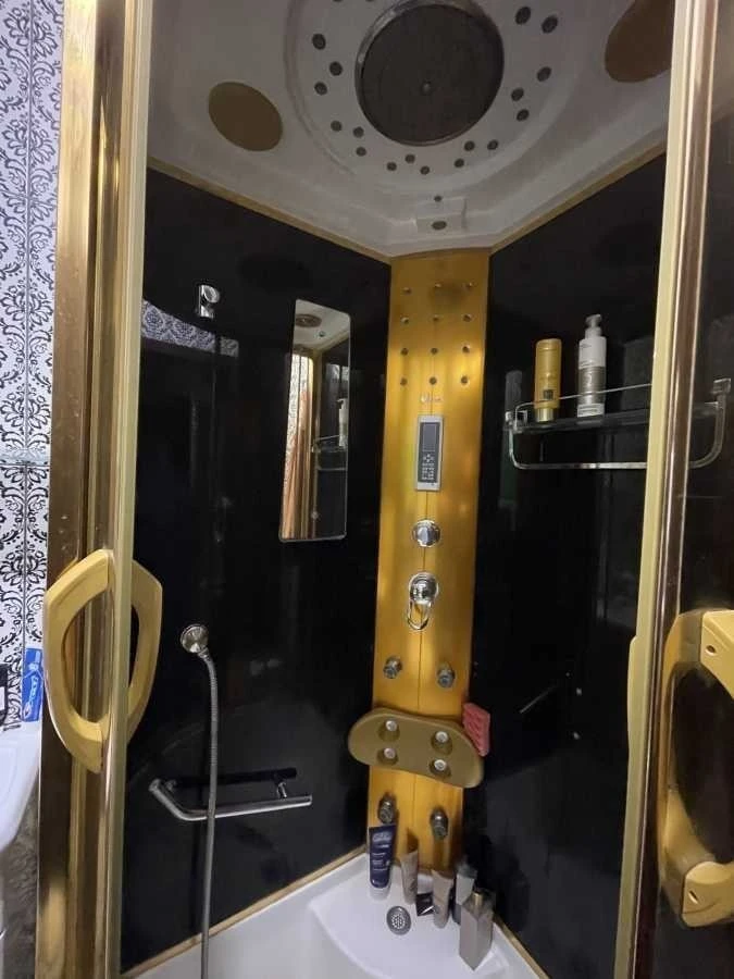 Sale of a 2-room apartment of 39 m², Generala Almazova St., 9