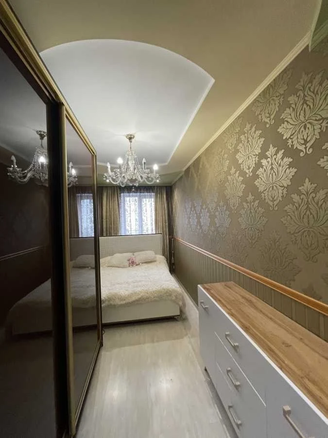 Sale of a 2-room apartment of 39 m², Generala Almazova St., 9