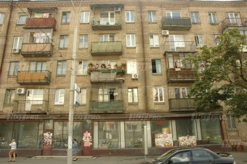 Sale of a 2-room apartment of 39 m², Generala Almazova St., 9