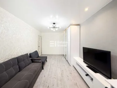 I will sell a 1-room apartment on Traktorostudivnyky Ave., 71D