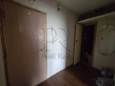 1-room apartment for sale near the metro station Glushkova Avenue 34
