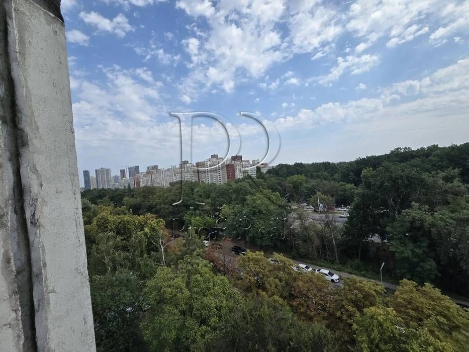 1-room apartment for sale near the metro station Glushkova Avenue 34