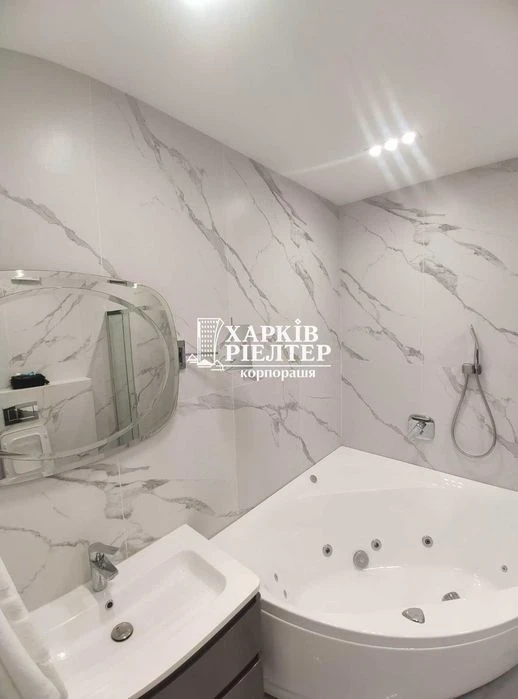 GA D2 Sale of a 2-room premium apartment in the residential complex "White"