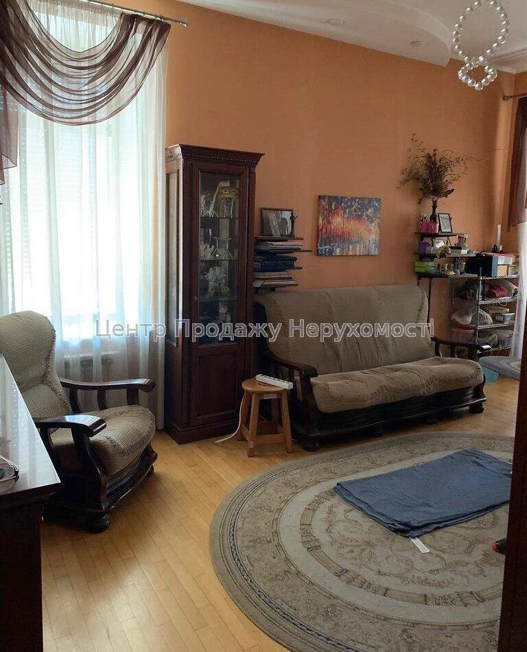 2-room apartment for sale, 5/5 floor, 63.4 m², Kyiv - wonderful in