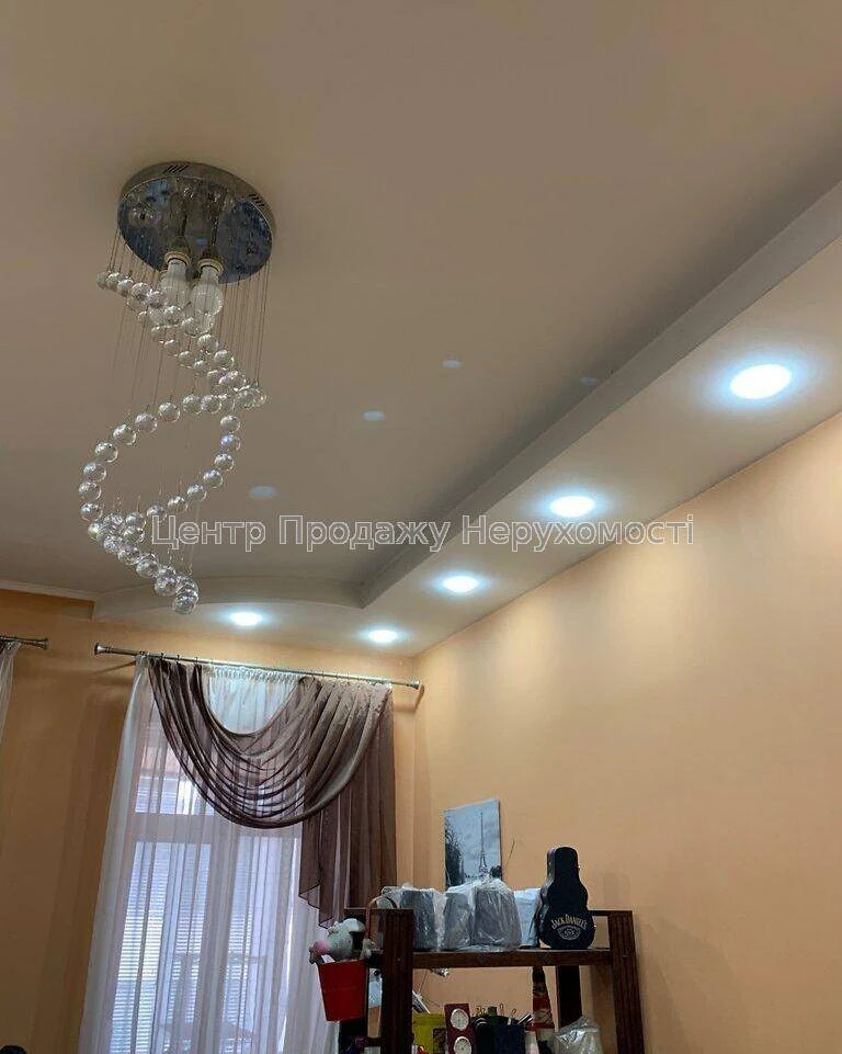 2-room apartment for sale, 5/5 floor, 63.4 m², Kyiv - wonderful in