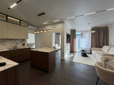 Large 2-room apartment of 80 m in the Rodos residential complex, Genoa/Arkadia. P
