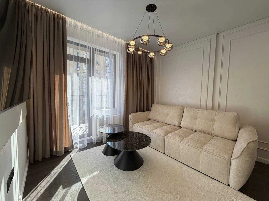 Large 2-room apartment of 80 m in the Rodos residential complex, Genoa/Arkadia. P
