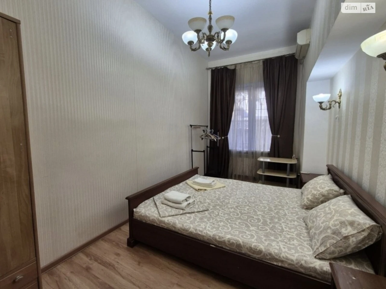 Long-Term Apartment Rental