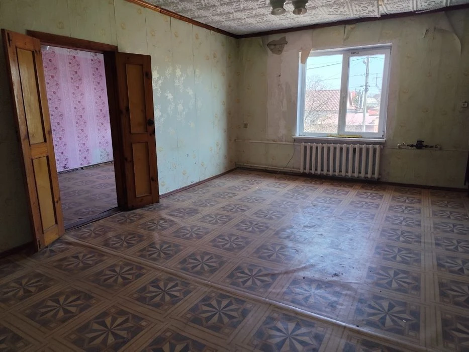 I will sell a house on Lenposelka