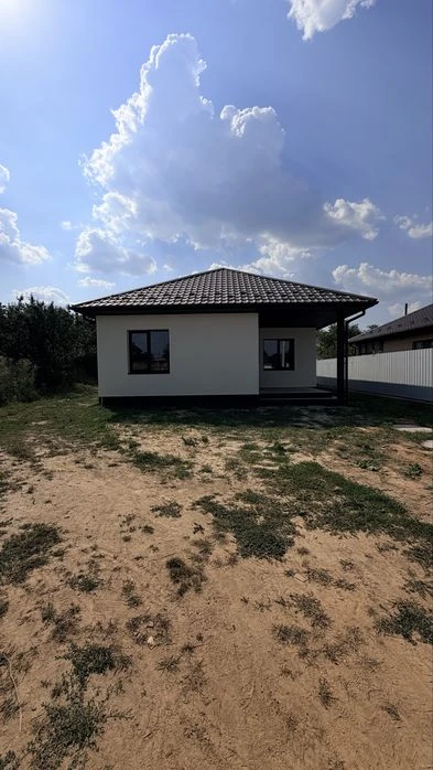 Продажа дома с большим земельным участком в городе